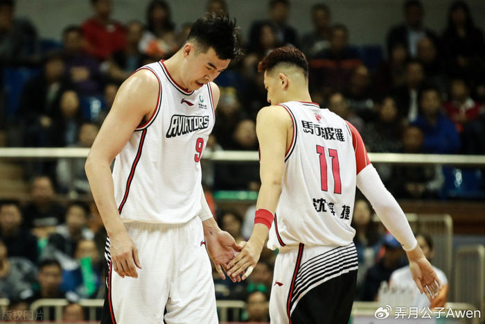 沈梓捷北控顶薪难掩颓势 命运似李慕豪成篮球公