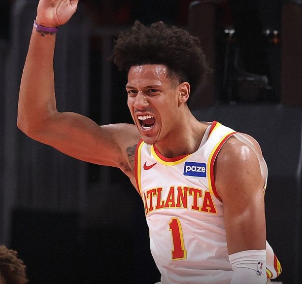 老鹰豪取八连胜 杰伦约翰逊率队三杀篮网