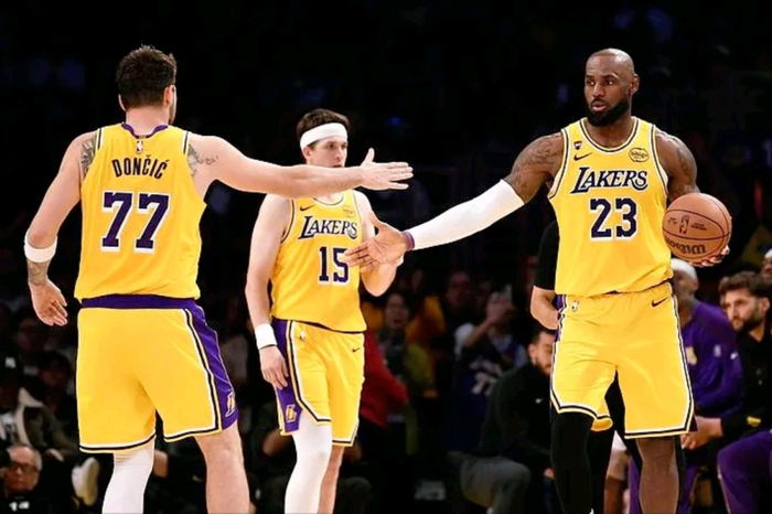 阿里纳斯：掘金慢节奏打法或成湖人季后赛突破