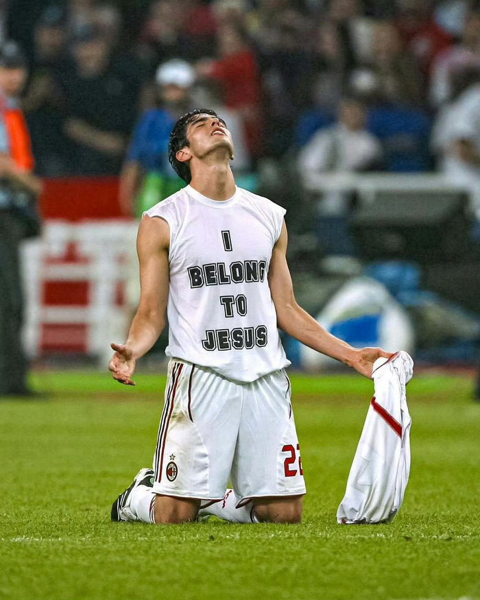 米兰传奇卡卡生日快乐 球迷祝福声不断